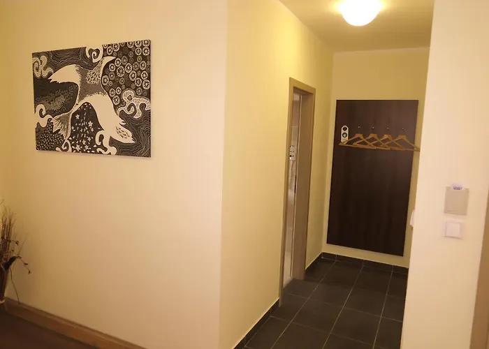 Ξενοδοχείο Garden Mezna 4*